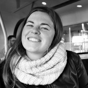 Meet your Posher, Courtney